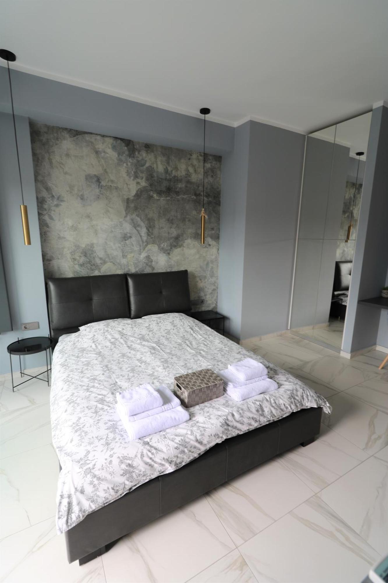 Deluxe Skyline Retreat Studio - Old Town بوخارست المظهر الخارجي الصورة
