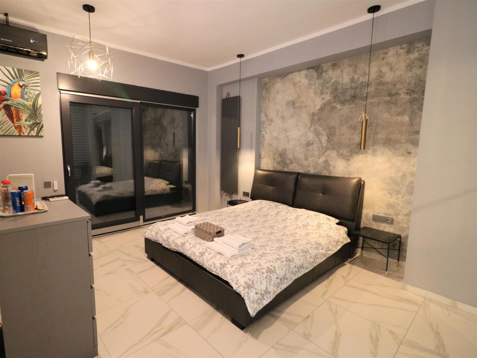 Deluxe Skyline Retreat Studio - Old Town بوخارست المظهر الخارجي الصورة